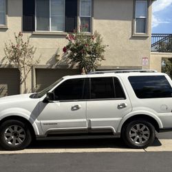 2003 Lincoln Navigator