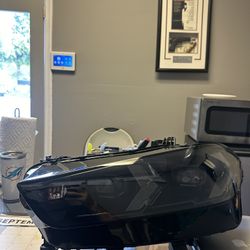 BMW X5 X6 G05/G06 LCI OEM LEFT DRIVER LED HEADLIGHT HOUSING 2024/2025