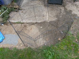 SMALL PET PANEL GATE. READ DETAILS