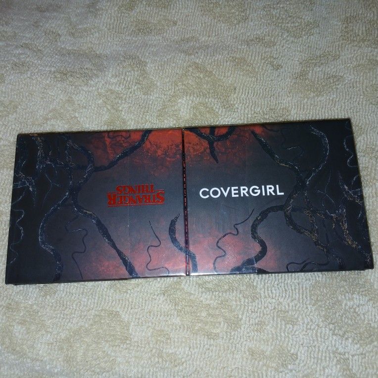 COVER GIRL New The Crawl Face & Eye Multi Palett New