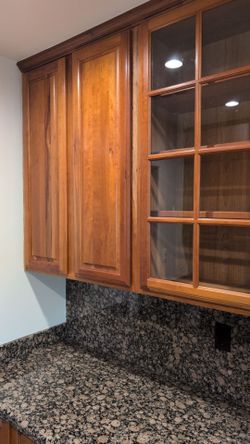 Kitchen Cabinets and Granite