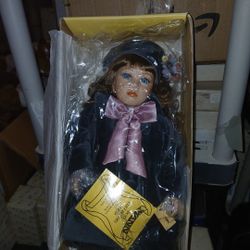 Seymour MANN Doll "CORA"