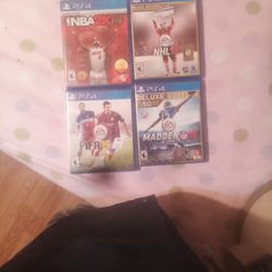 Ps5 1tb 4 games and controller