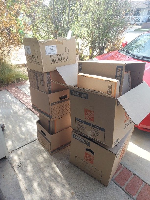 FREE storage boxes , medium size and bankers boxes