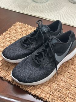 Men’s Nike shoes size 10.5