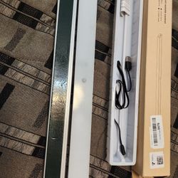 2 Led Lights..