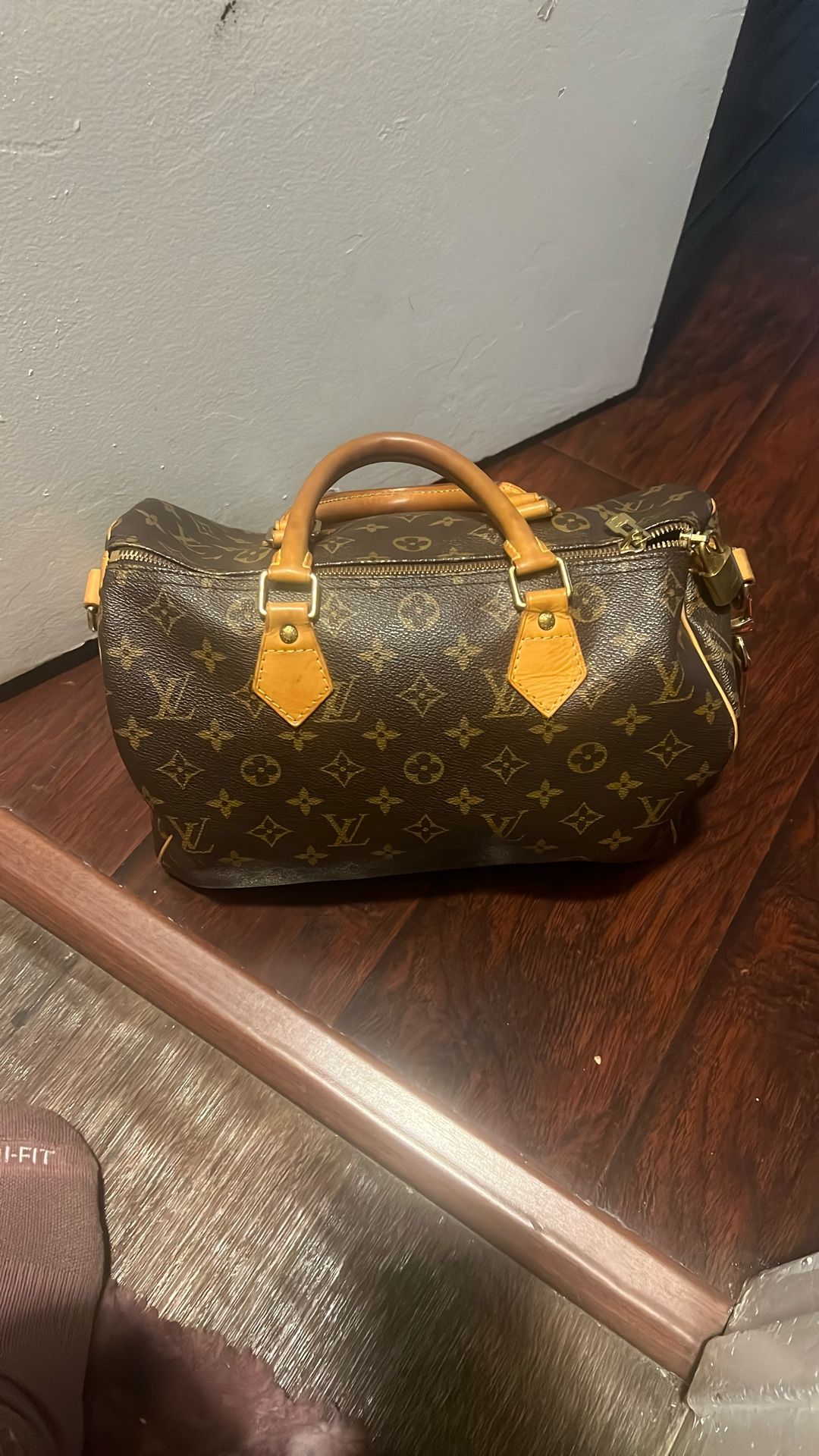Louis Vuitton Authentic