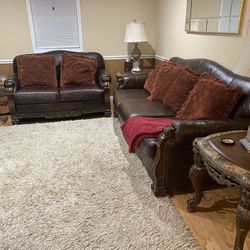 Ashley AaLiving Room Set, Coffee Table , Two End Tables And Rug