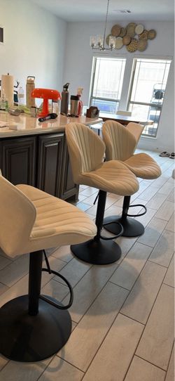 Set of 4 Cream Upholstered Adjustable Bar Stools