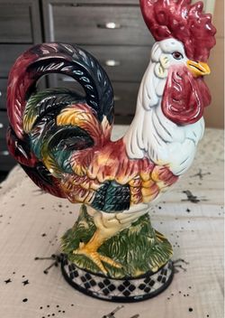 Rooster figurine