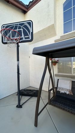 Lifetime  adjustable  Basketball Hoop 10 FT