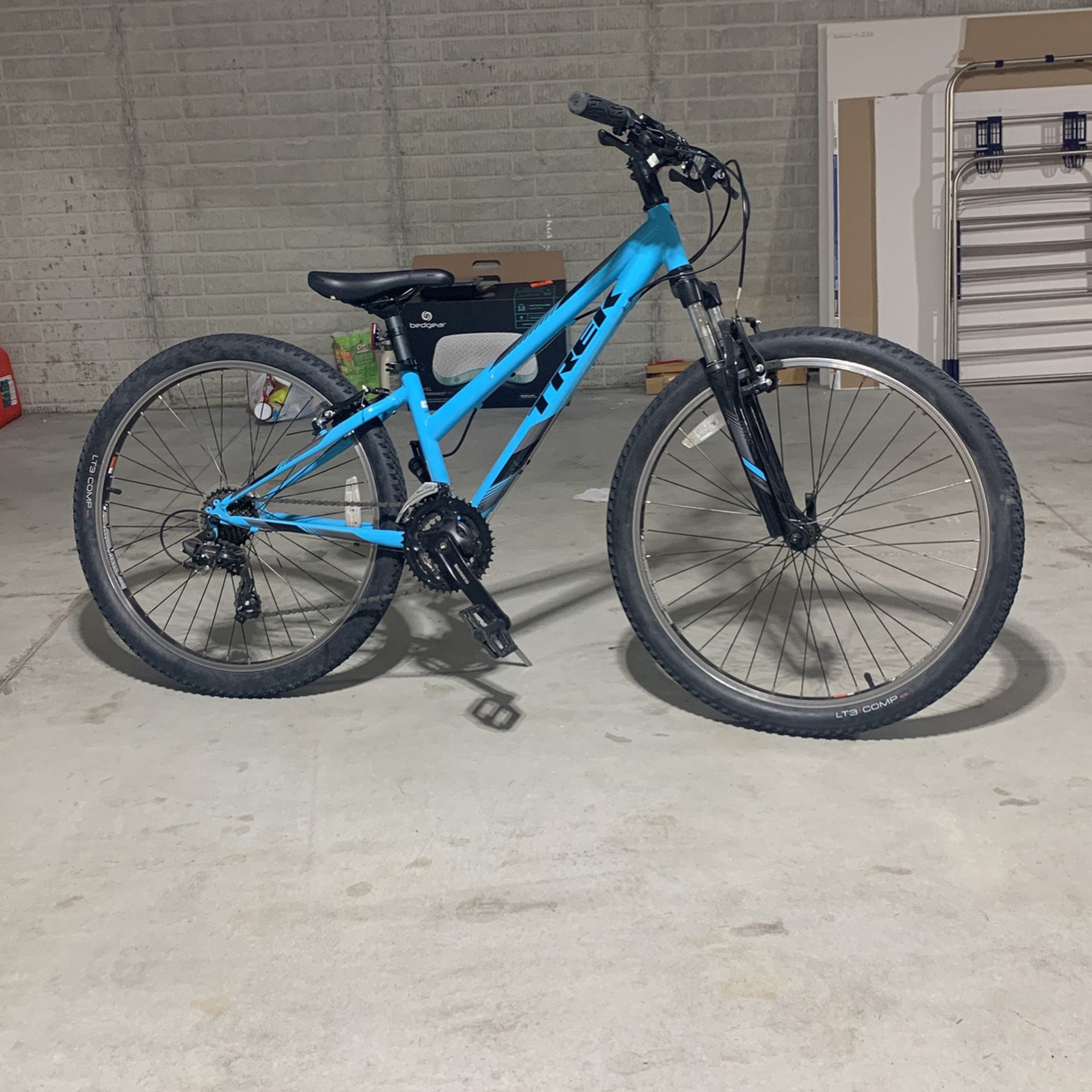 Blue Bike Size 28