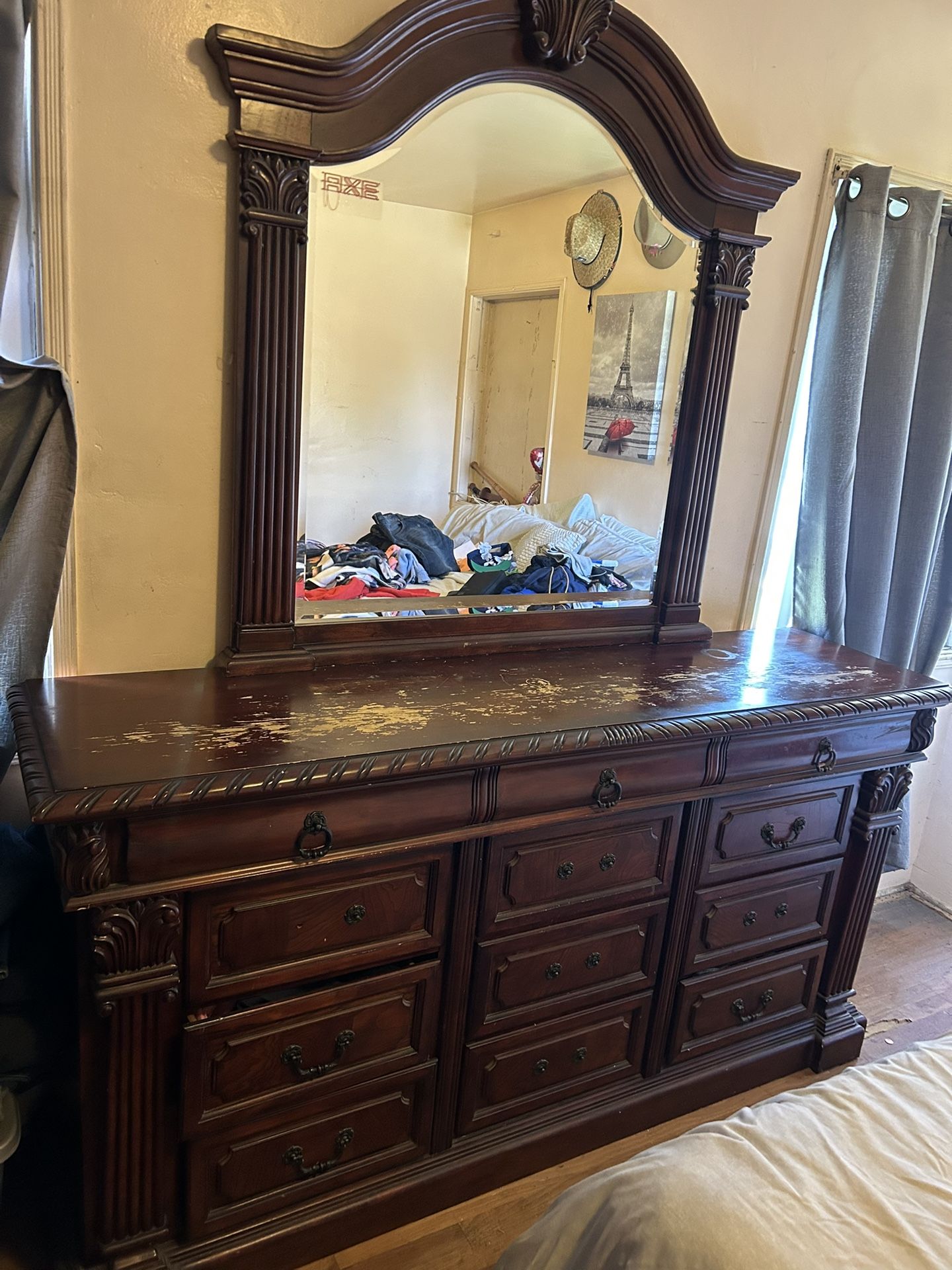Dresser With Mirror And 2 Nightstands