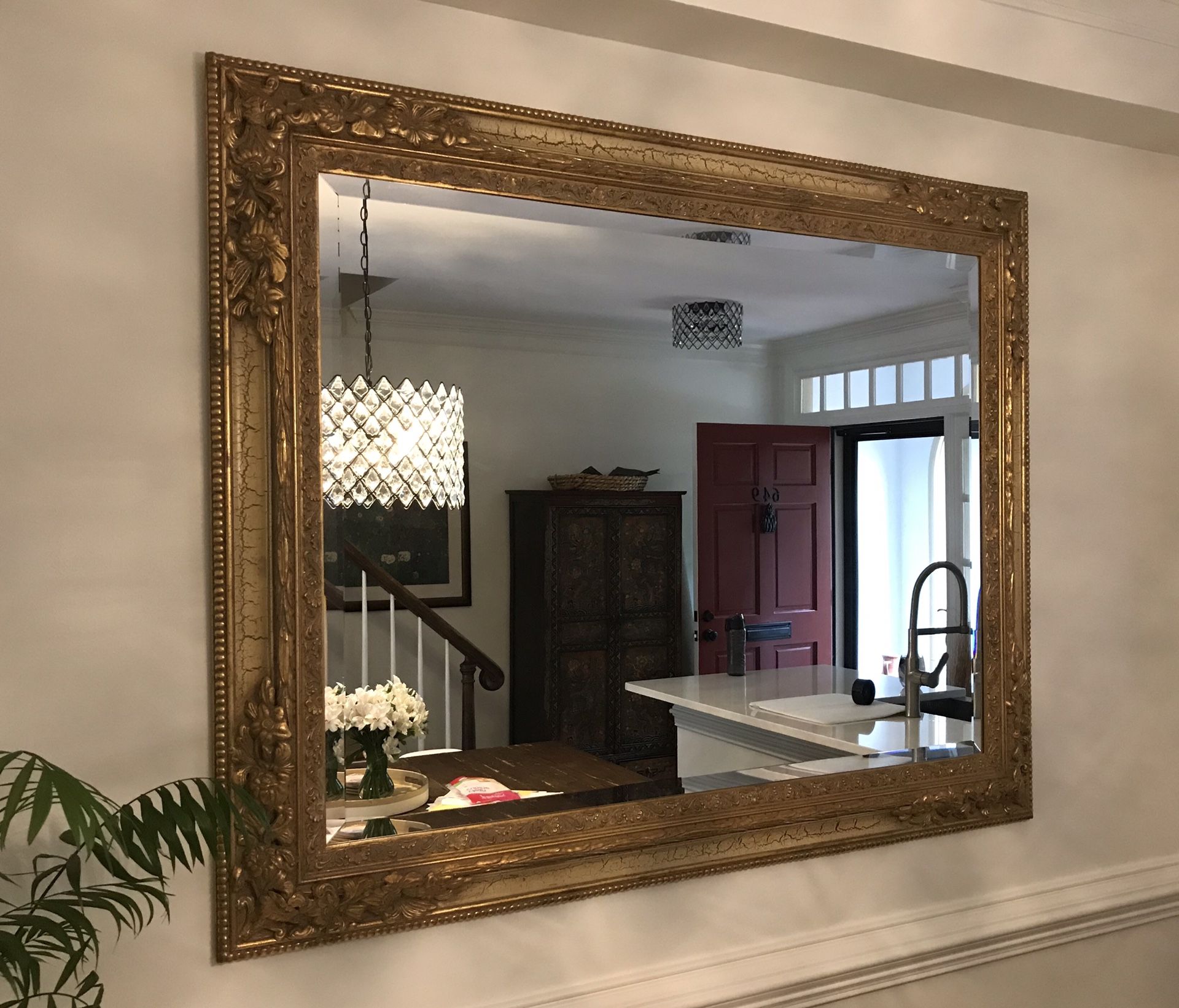 Mirror, Wall