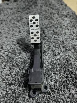 gas pedal