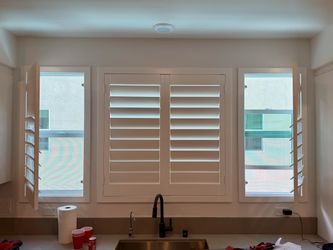 Wood Shutters (FREE ESTIMATES & SAME DAY PRICING)- Plantation, Custom, Interior, Window Treatments/Coverings. Persianas de Madera. Se Habla Espanol.