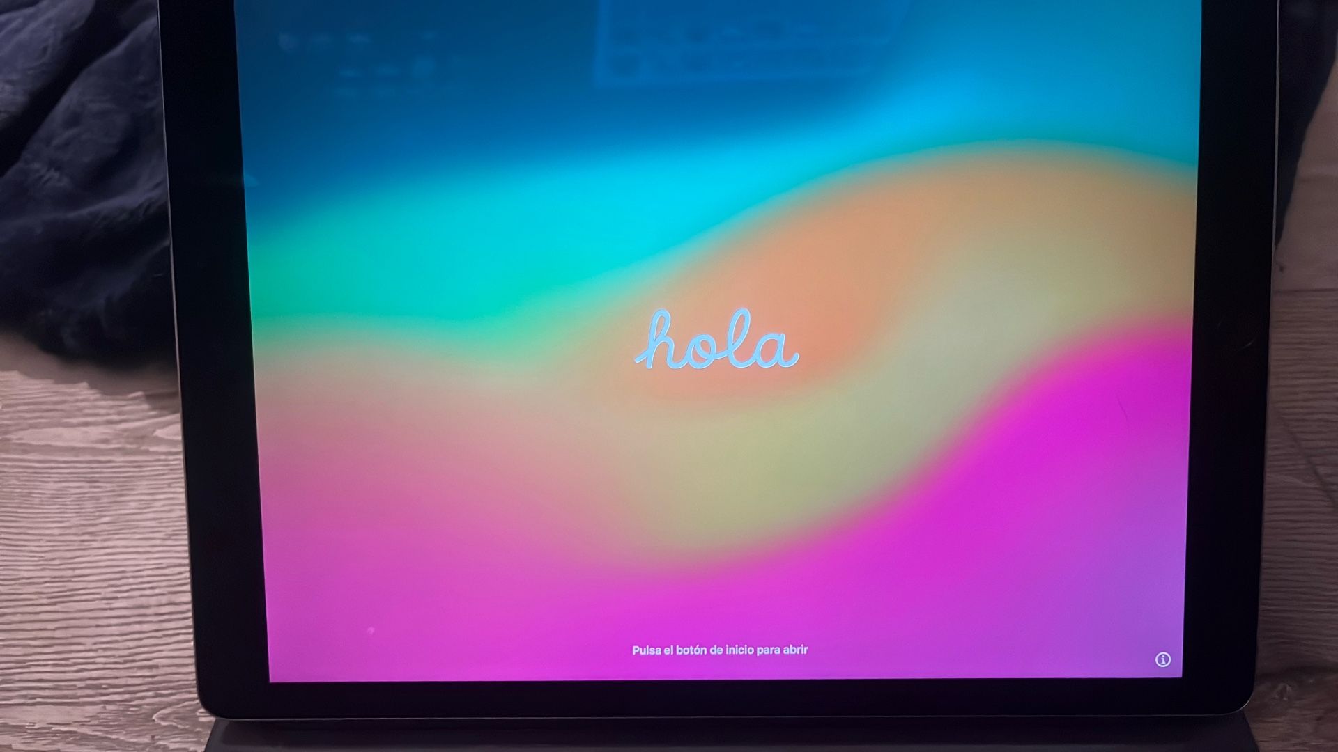 iPad Pro 12.9” (2nd Gen, 512 GB) – Great Condition – (Cash Only) has to go today!