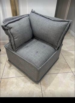 Brand New ASSEMBLED Wade Logan Gray Modular Corner Sectional Chair