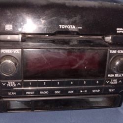 Working Factory Original Toyota WMA-MP3 car/truck Loaded Up Factory Stereo