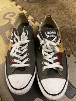 Converse Looney Toons Size 12M used