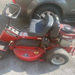Snapper Rear Engine Riding Mower