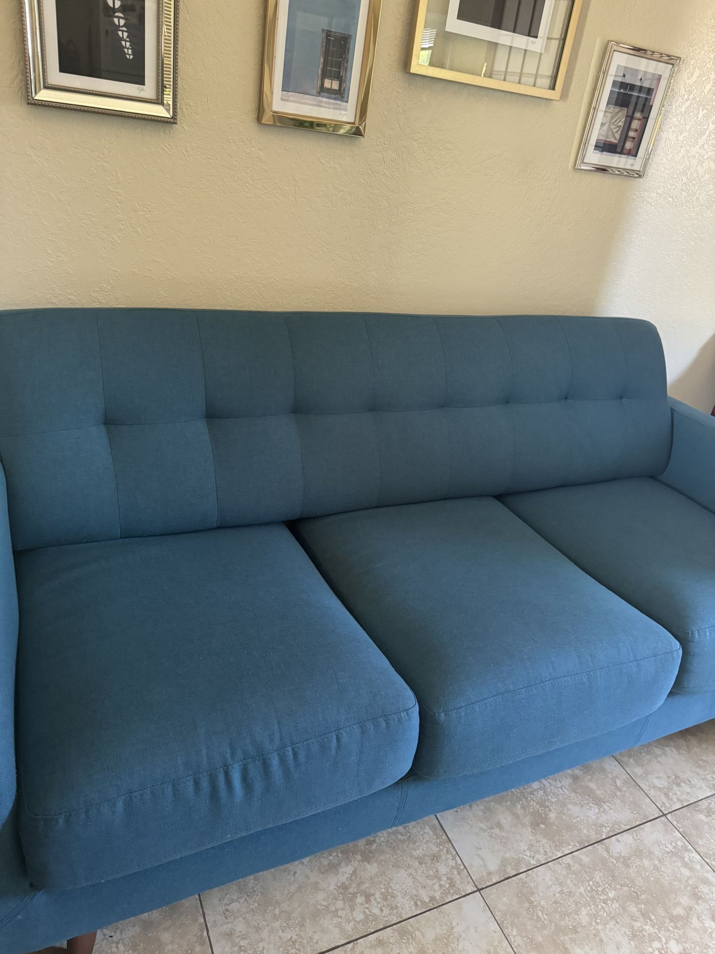 Living Spaces Queen Sleeper Sofa