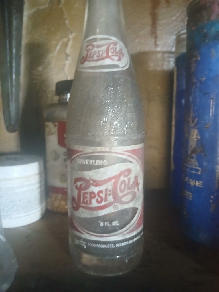 Ventage Pepsi Bottle