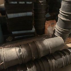 5 Gallon Plant Pots1$ Each