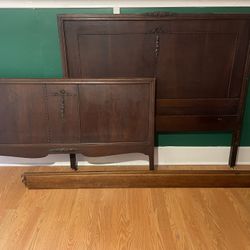 Full Size Wood Antique Bed Frame 