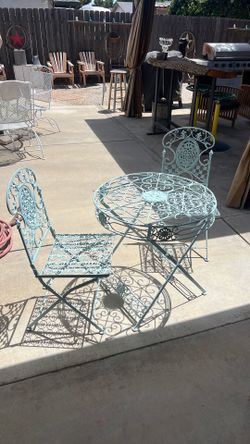 1950s iron patio furniture very nice set