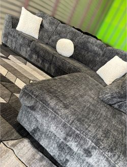 Nice grey sectional sofa couch (DELIVERY AVAILABLE)