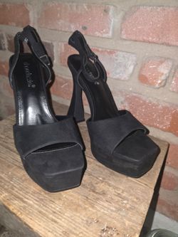 Shoedazzle Black Suede Platform Block Heel Sandals