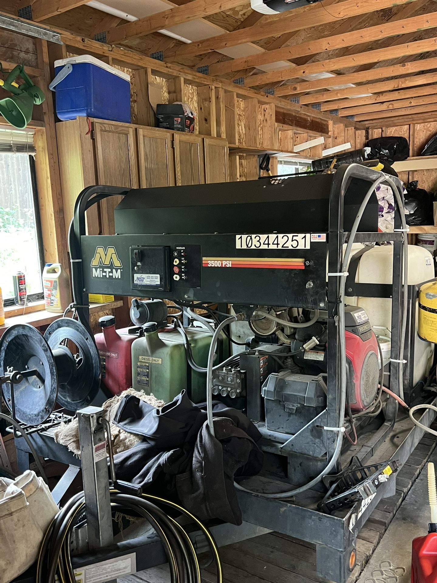 Hot Water Pressure Washer 