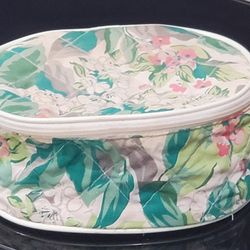 Kuber Industries Jungle Flower Portable Makeup Cosmetic Bag Storage Bag Cotton Roti Cover Set - Multicolour, Standard


About this item
Color: Multico