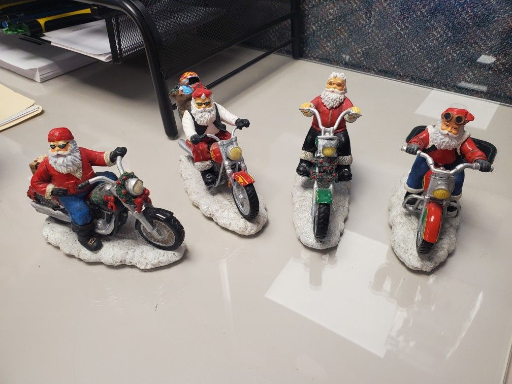 A Rebel Without A Claus Collection Set Of 4
