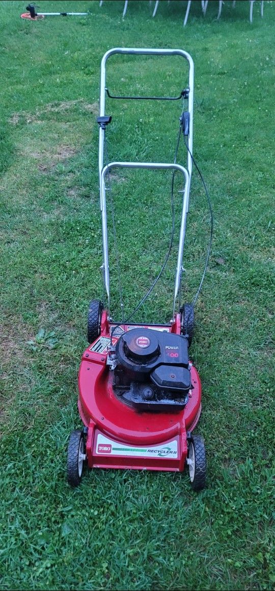 Toro Recycler Push Lawn Mower (Good Condition)