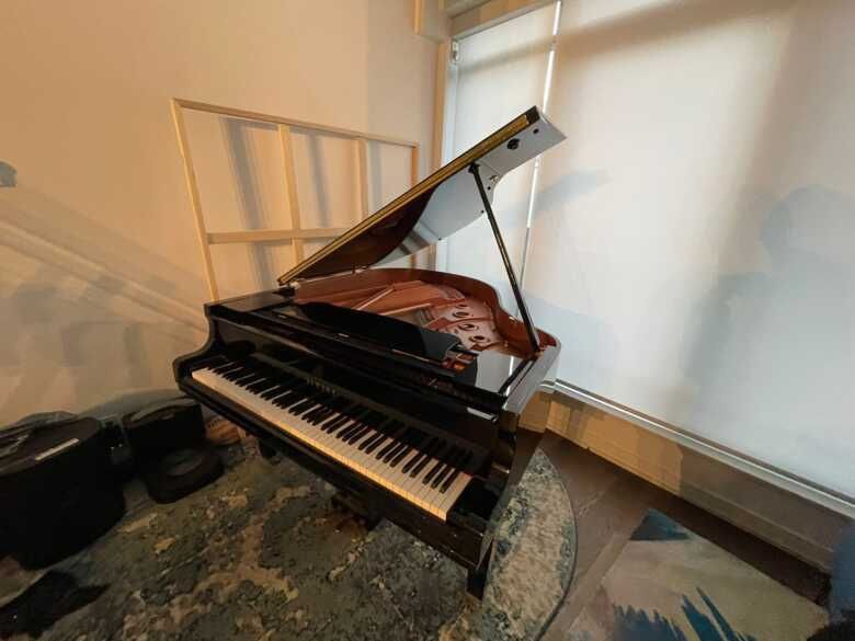 Yamaha Baby Grand Piano Model GC1