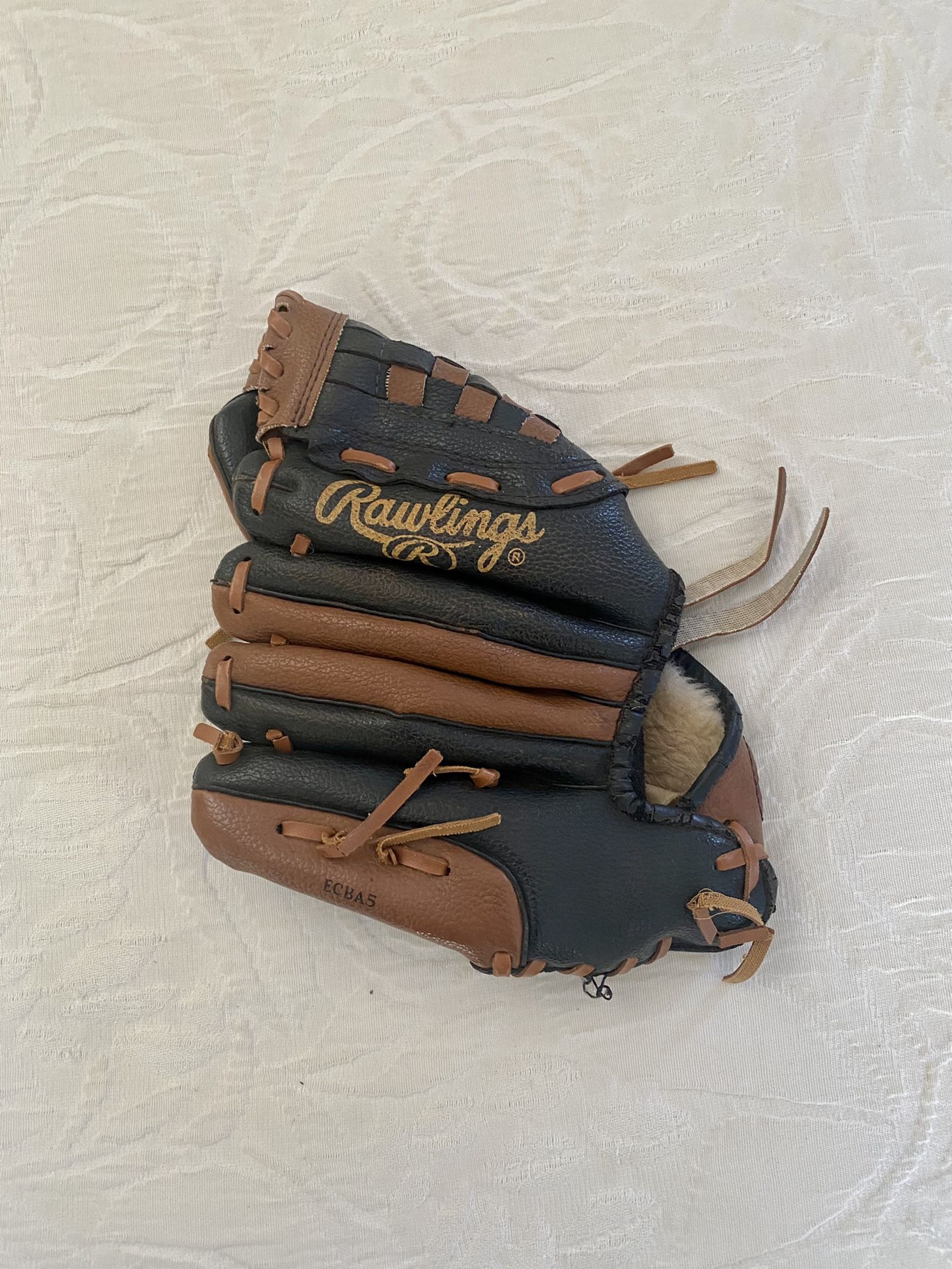 Kids Rawlings Baseball Glove