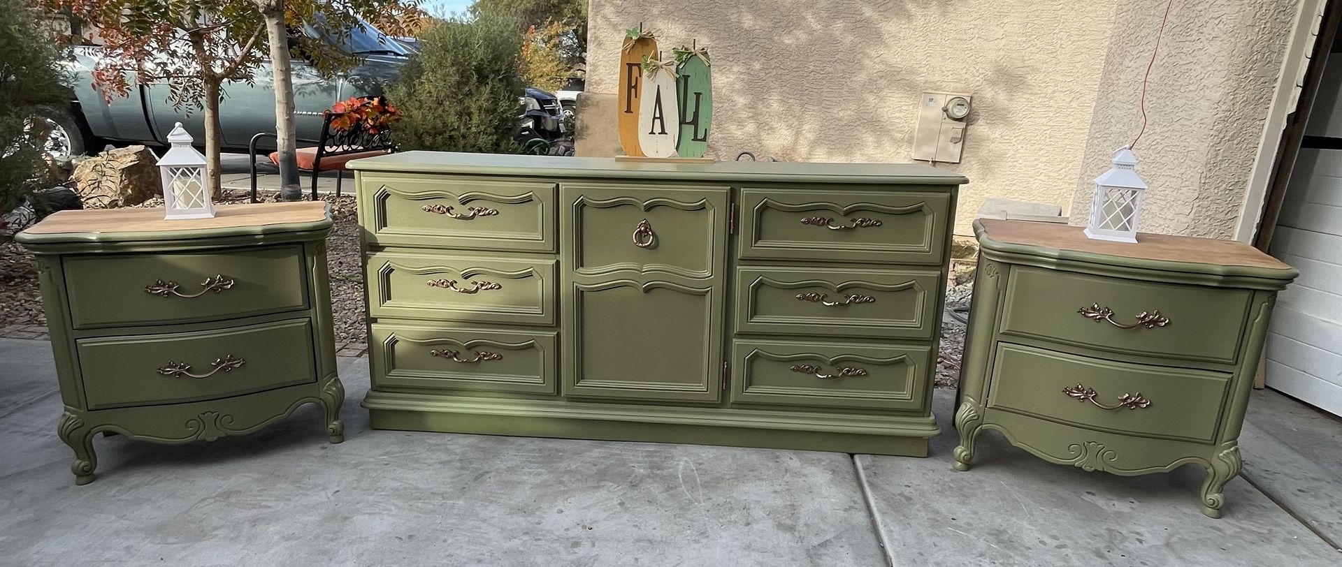 Dresser Set