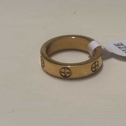 Gold ring all size from 6-8