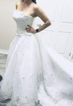 Wedding dress NEVER worn