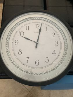 Wall clock 2ft by 2ft