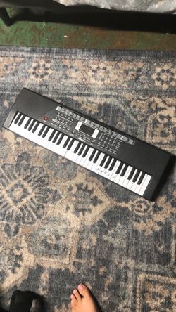 61-Key Electronic Keyboard Piano