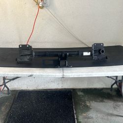 BMW G07 X7 19-22 Rear Bumper Trailer Tow Hitch Support OEM (contact info removed)