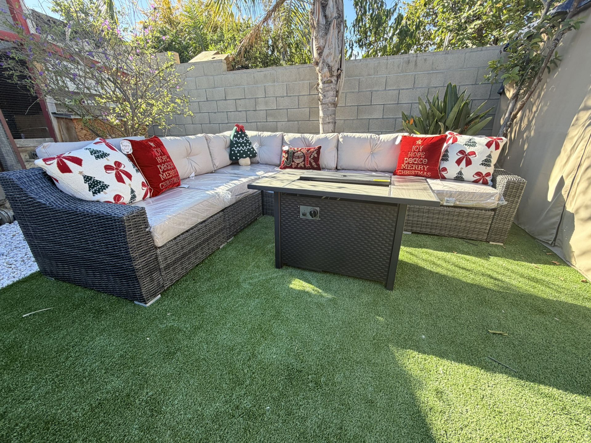 Brand New Patio Outdoor Furniture Set With Fire Pit 