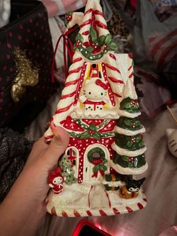Hello Kitty Christmas House