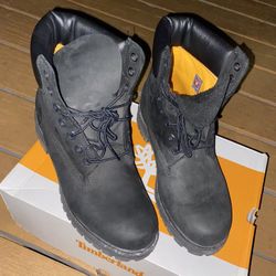 Black Timberland Boots