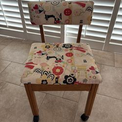 Arrow Sewing Chair With Storage 