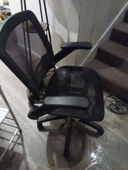 Computer chair 20$