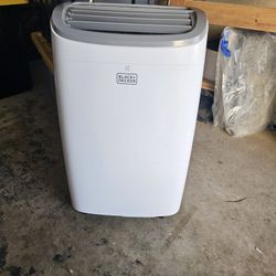 Black + Decker A/C Air Conditioner